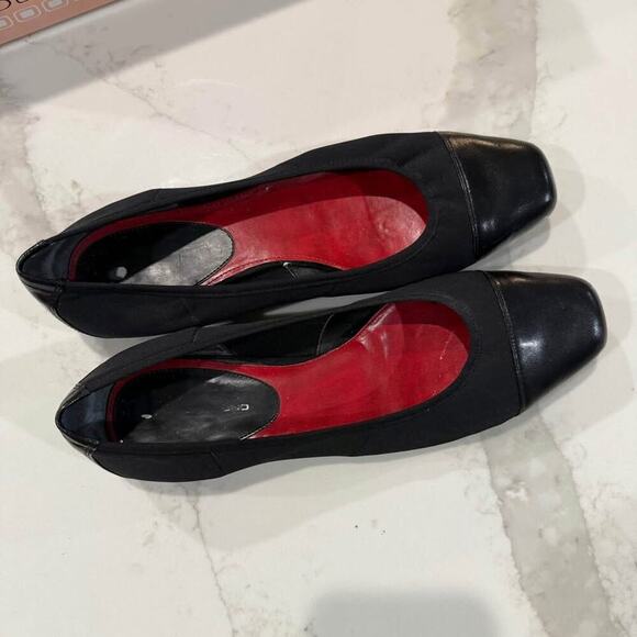 Bandolino BDGalaxy Ballet Slip On Flats Women's 7.5M Black Fabric Upper Cap Toe - Picture 7 of 10